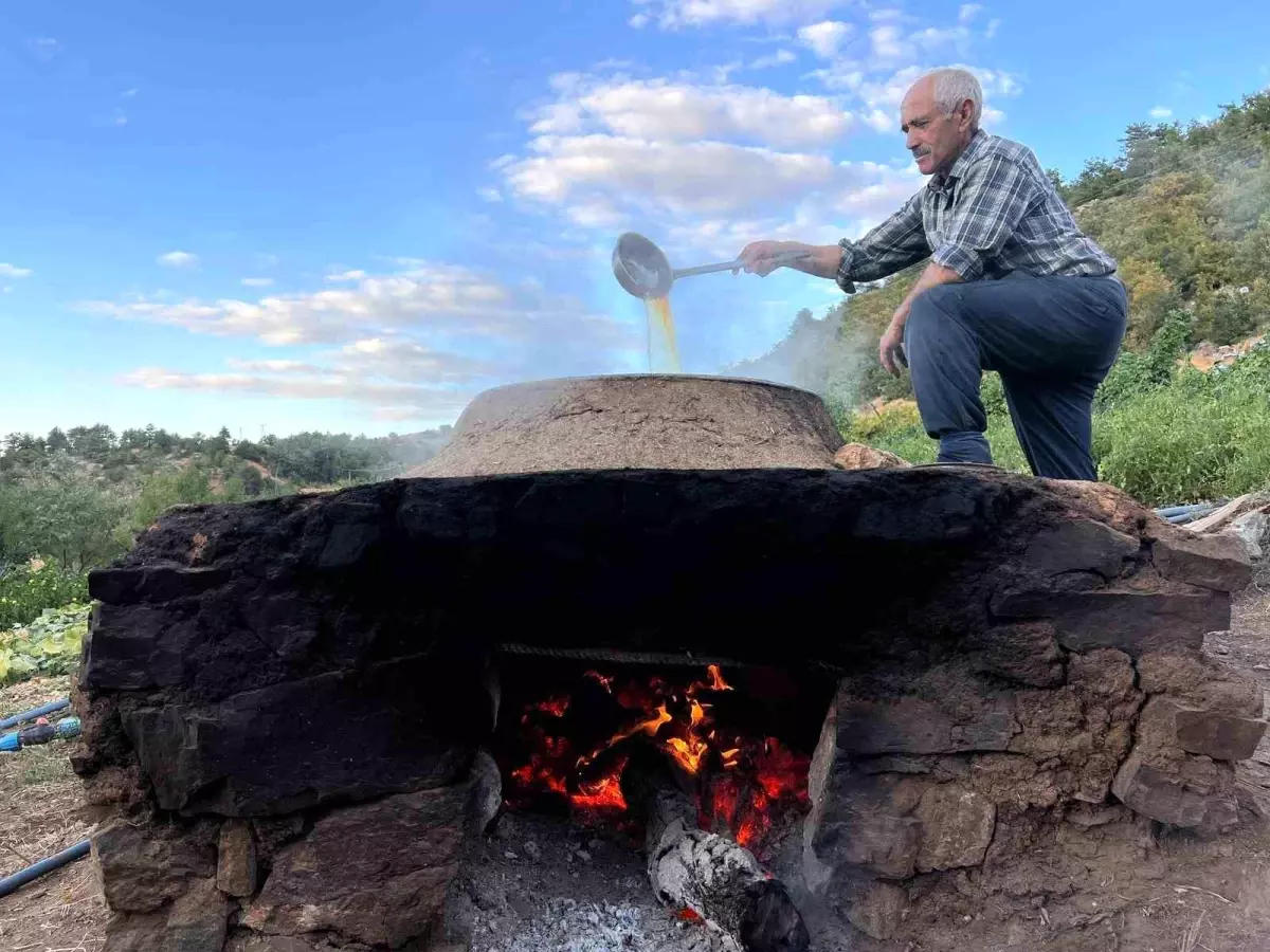 ekinozunde uzum pekmezi telasi B3vyvl4V