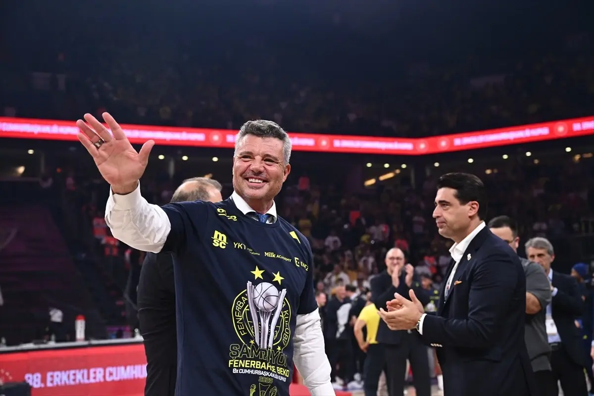 fenerbahce beko besiktasi gecti k4zkxDTD