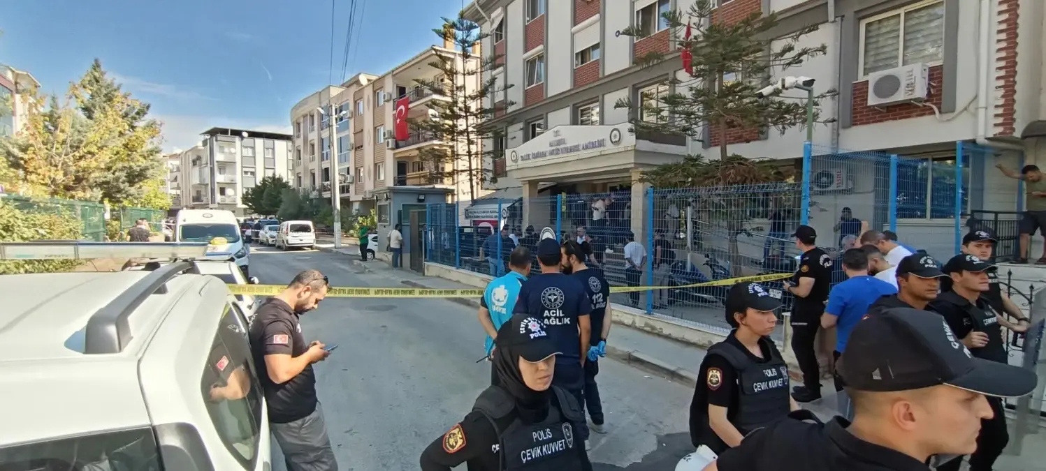 izmirde polis merkezine silahli saldiri 2 polis sehit oldu 4wv7KZrs