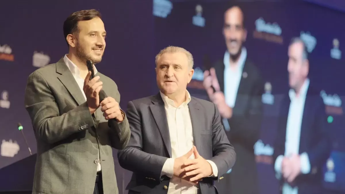 ak parti istanbul il baskanligindan istanbulda bir olmak temasiyla kamp duzenlendi nKcIgTts.jpg