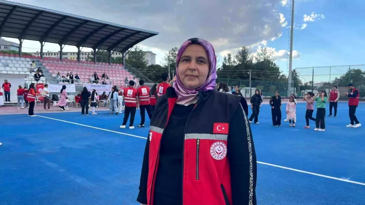 osmaniyede kiz cocuklari gulerse osmaniye guler etkinligi duzenlendi BrKSeuim