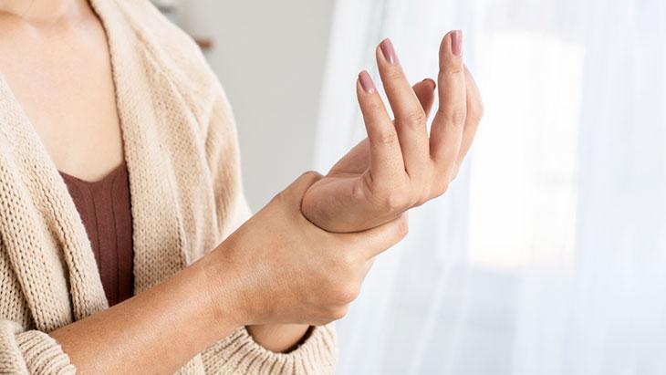 sessiz tehdit artrit sadece yaslilari vurmuyor eklem agrilarini hafife almayin Gh7LpW2B.jpg