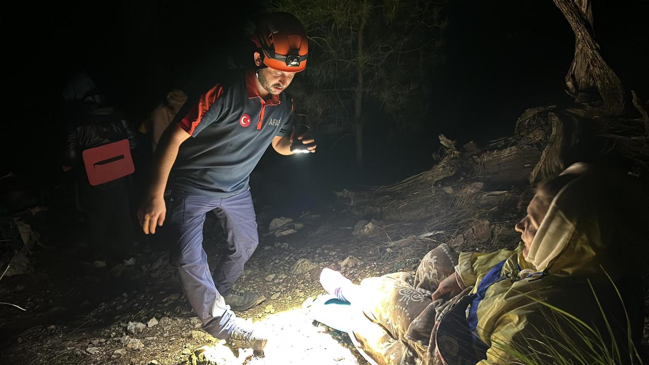 antalyada daglik alanda mahsur kalan ukraynali kadin kurtarildi CJQczlli.jpg