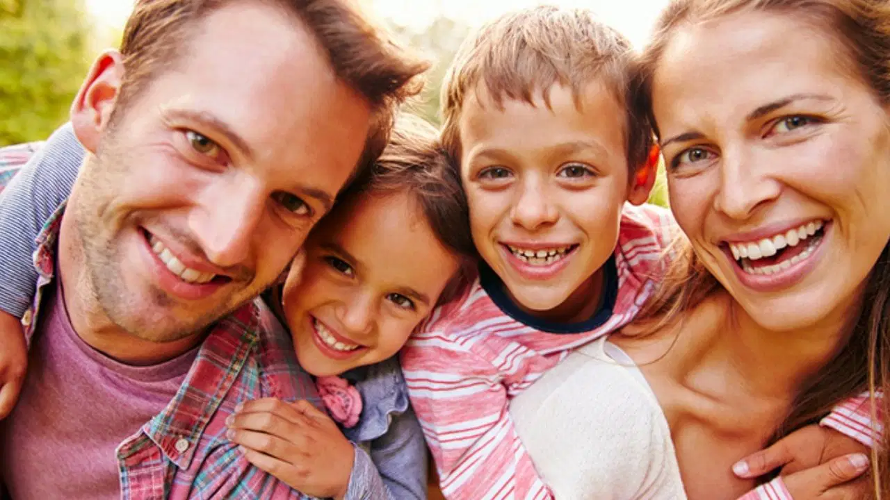 cocuk psikologlari acikladi mutlu bir evde buyumenin cocuklarda 6 belirtisi nOtc14Ky.jpg