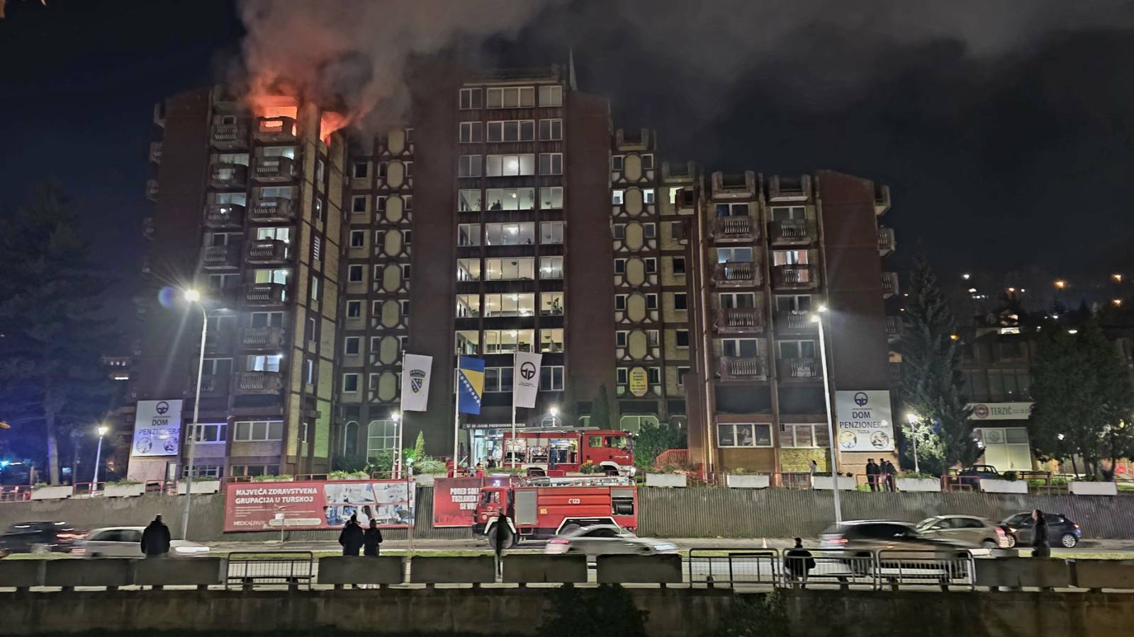 huzurevinde yangin felaketi 10 kisi hayatini kaybetti 20 kisi yaralandi V6vynA1l.png